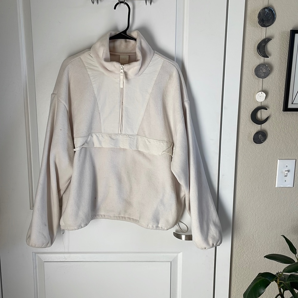 White pullover sweater